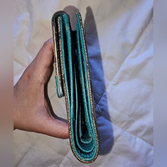 Authentic Gucci Wallet - Picture 13 of 17